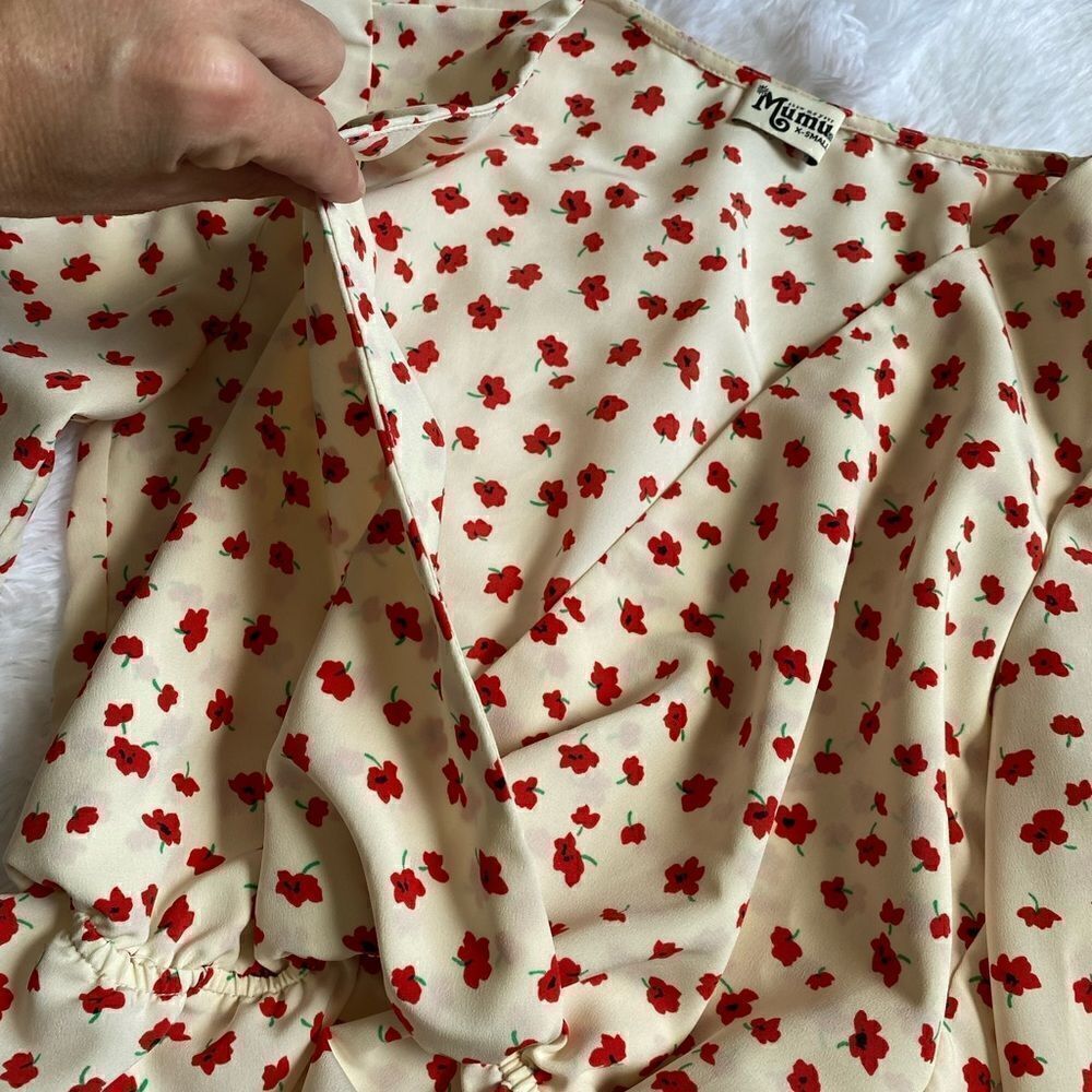 Show Me Your Mumu Floral Top Deep Plunge Front Cream Red Elastic Bottom Size XS - Picture 6 of 10